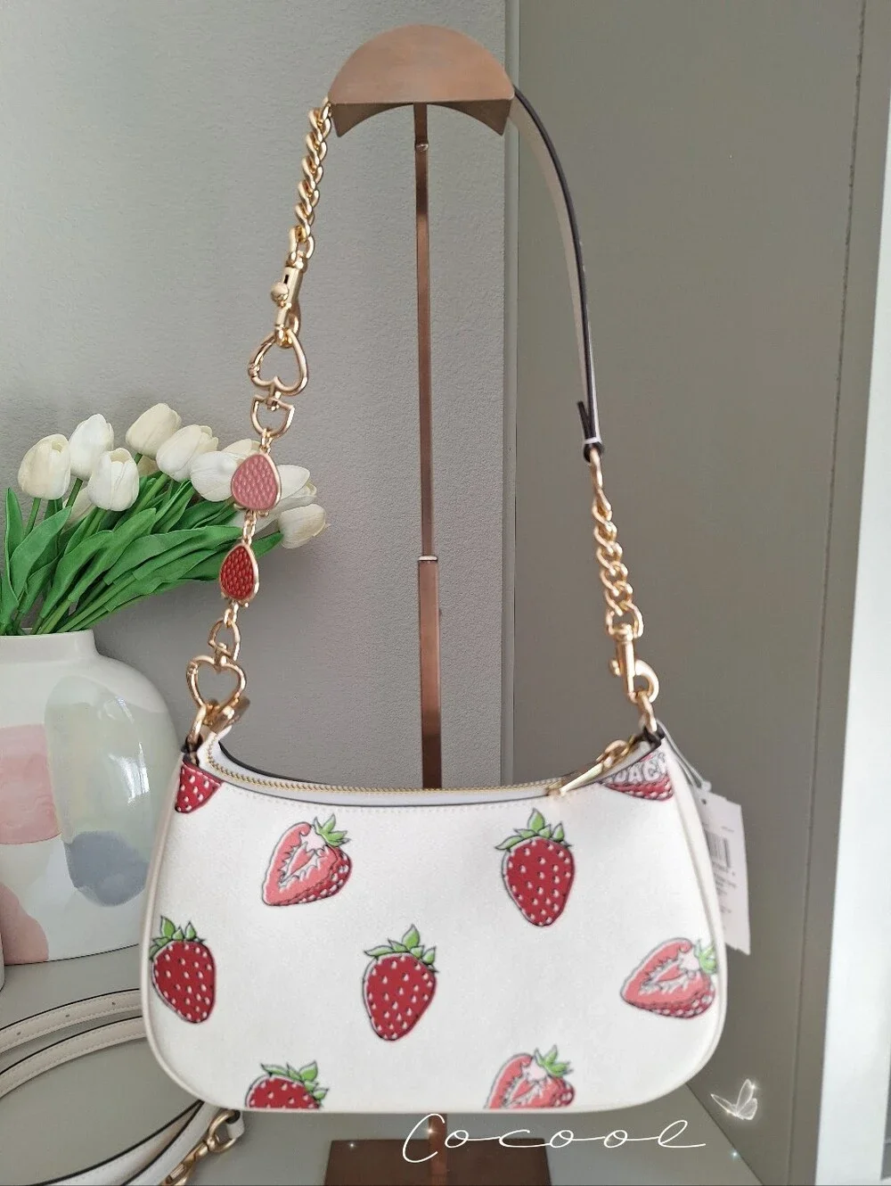 NWT Coach Teri Shoulder Bag CAL62 Strawberry Print ® Cute Chic Summer Bag - Picture 5 of 13